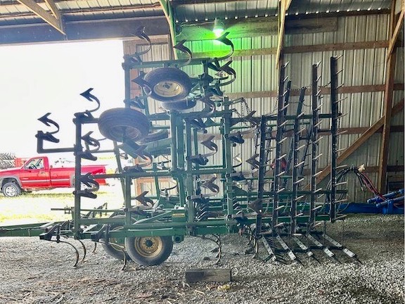 jd 960 cultivator