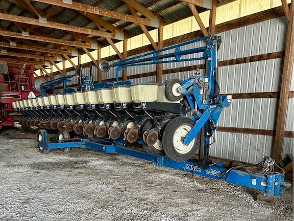 kinze planter